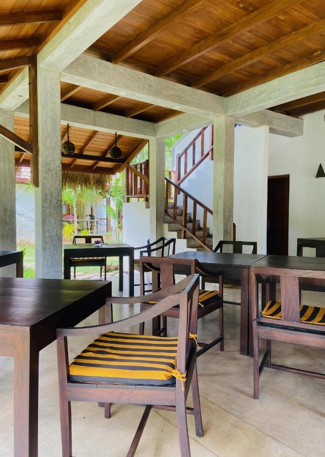 Sanjis The Seaside Cabanas Tangalle Exterior photo