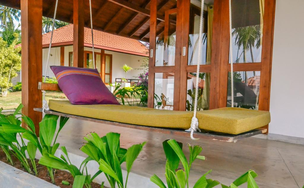 Sanjis The Seaside Cabanas Tangalle Exterior photo